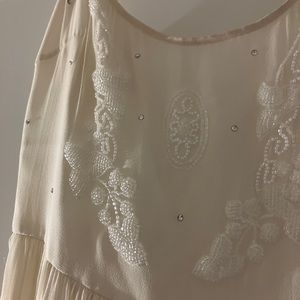 Party dress, very beautiful decorations.